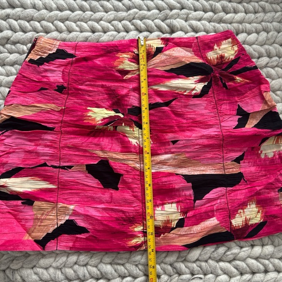 Draped Mini Skirt - Picture 4 of 5